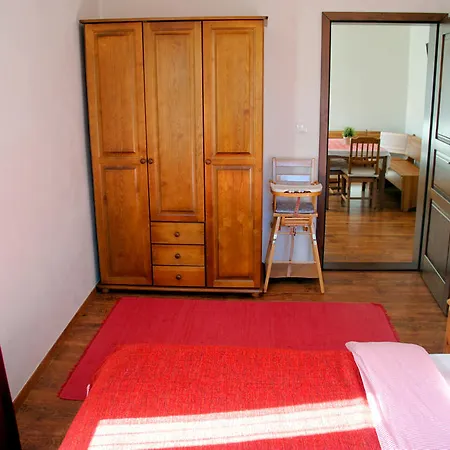 Apartment V Haji - Jache Dom *